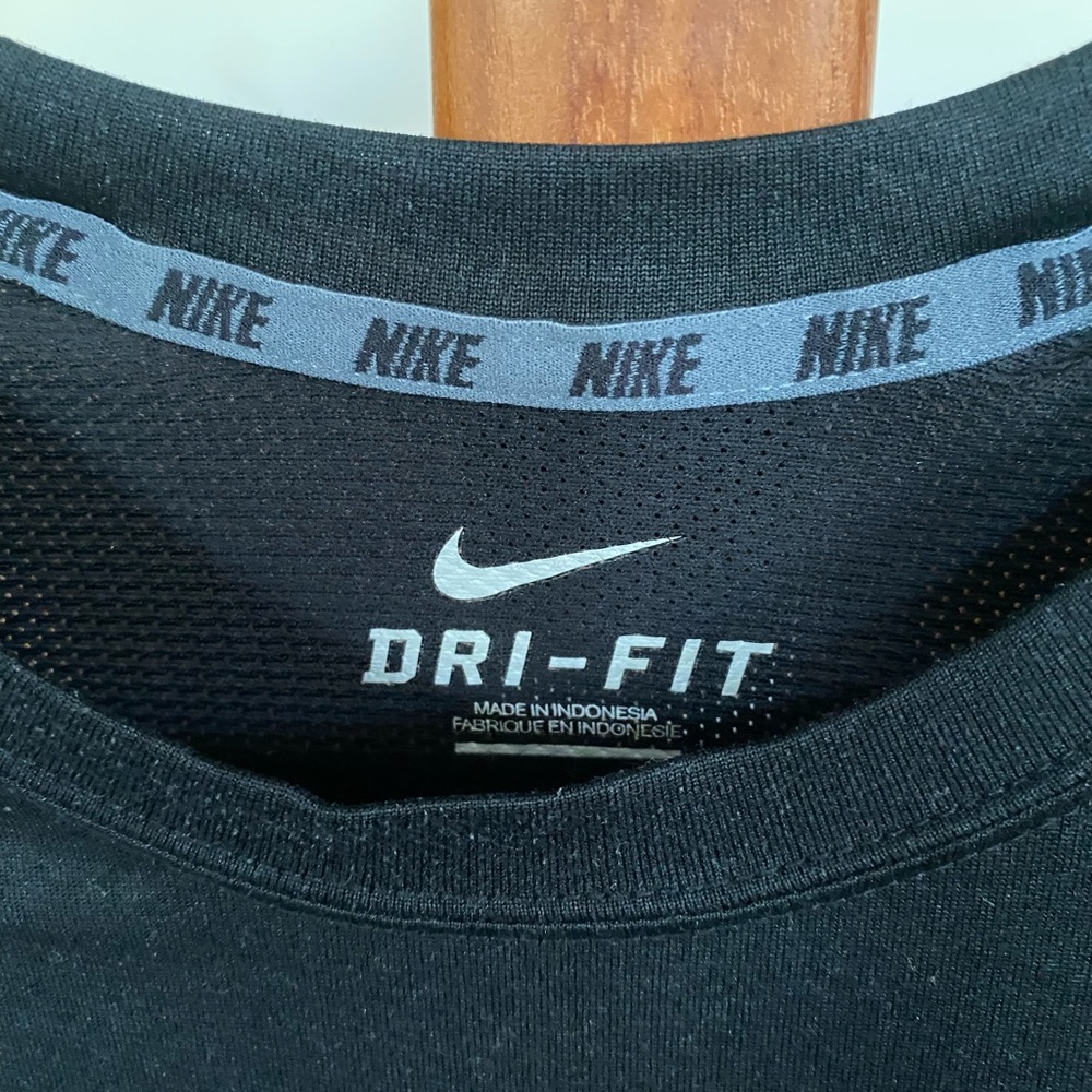 Nike Men’s Crew Neck - Picture 3 of 3